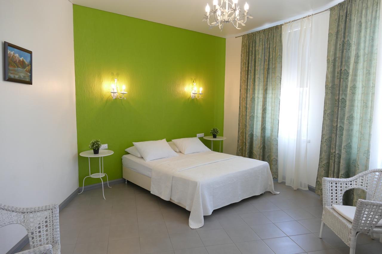 Heliopark Gora Bagrata Hotel Sukhumi Ngoại thất bức ảnh